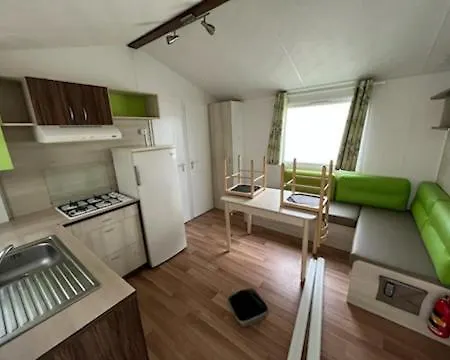 Campsite Mobile 5 Personnes *