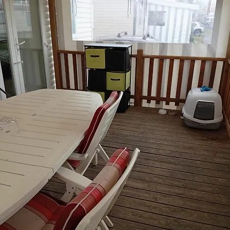 Mobile 6 Personnes 1semaine Minimum Juillet Aout Campsite